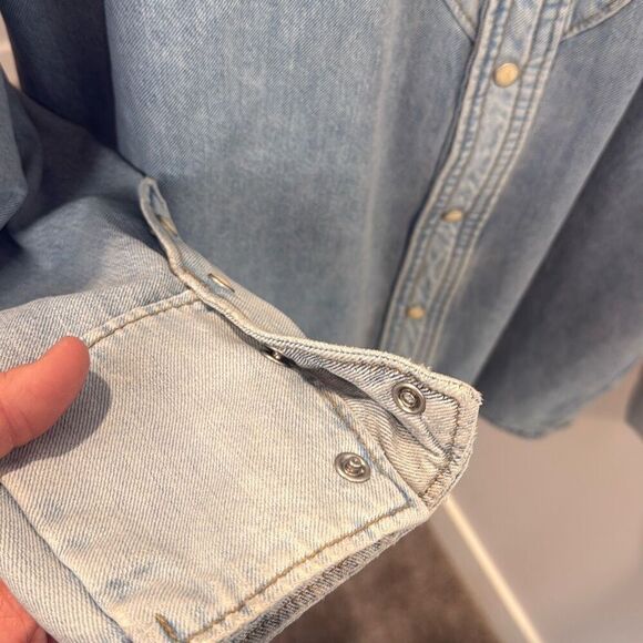 Zara x Barbie Men’s Light Denim Embroidered Western Snap Button Shirt Large NWT - Picture 6 of 15